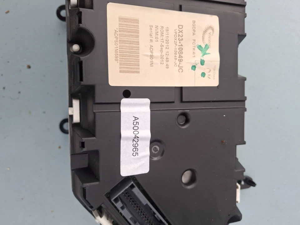 2012 JAGUAR XF FACELIFT ПРИБОРНОЙ ПАНЕЛИ DX23-10849-JC - Изображение 3 из 4