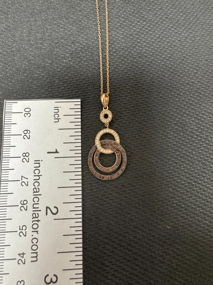 Collar colgante Suzy Levain circonita cúbica rosa plata esterlina círculo lazo Foto 3 de 4