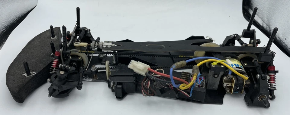 For Parts YOKOMO YR-4 II FRP chassis with ESC and motor - Image 3 of 4