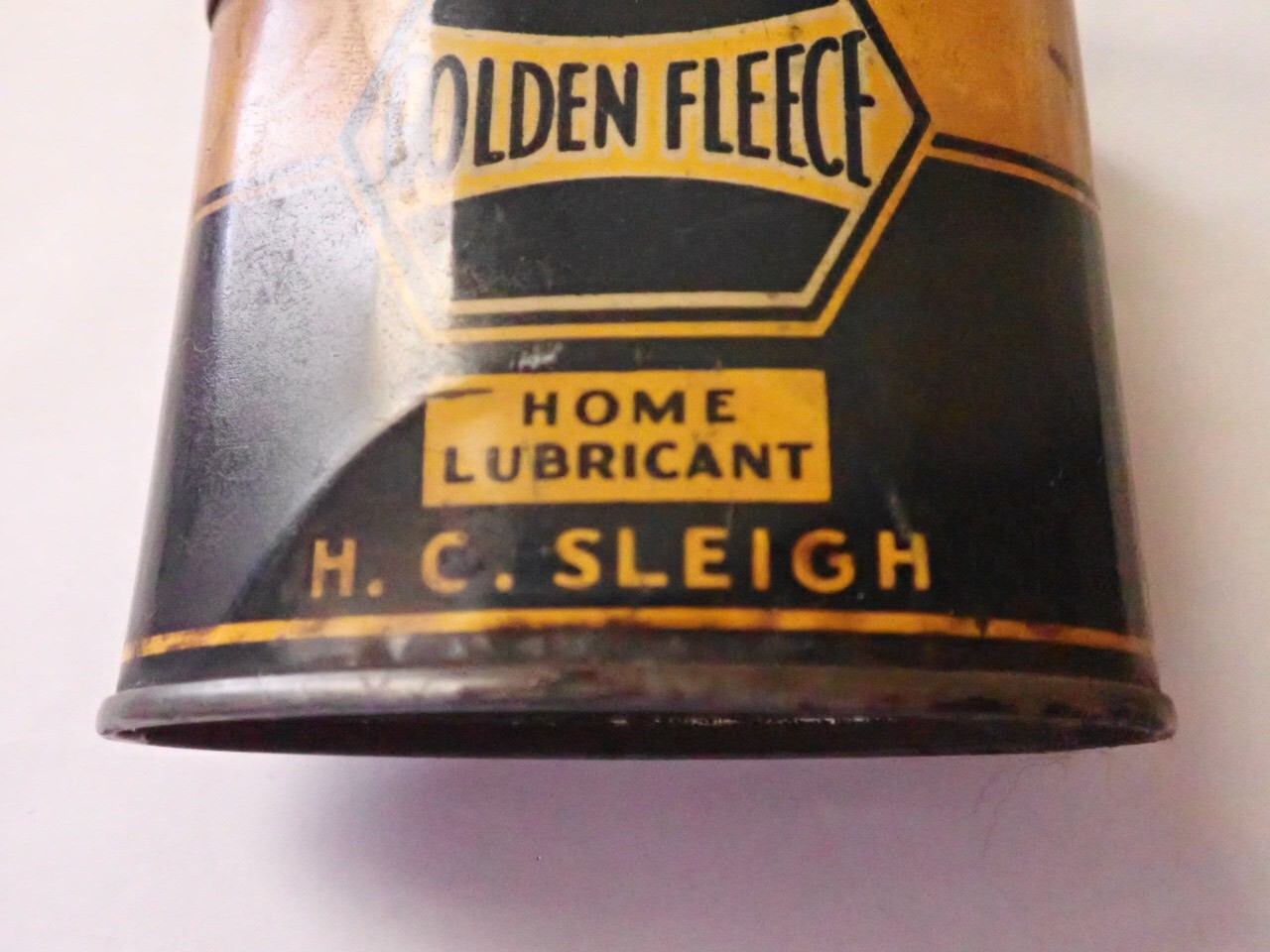 GOLDEN FLEECE HOUSEHOLD OIL HANDY OILER 4 Ozs TIN SMALL c1920s VERY