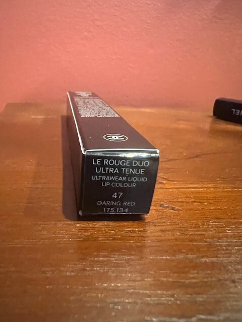 CHANEL LE ROUGE DUO ULTRA TENUE ULTRAWEAR LIQUID LIP COLOUR