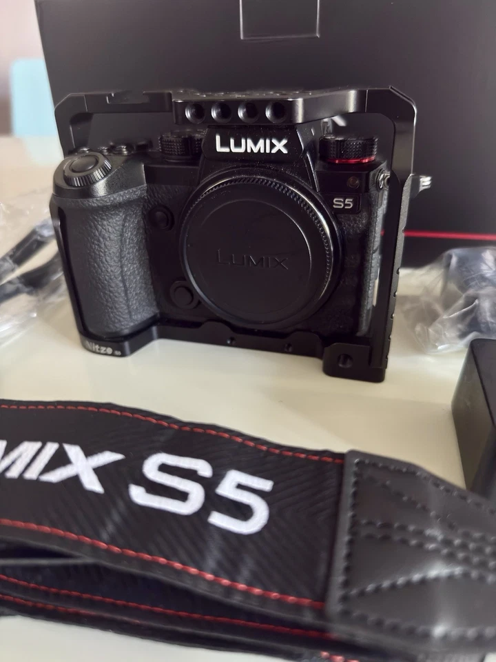 Panasonic Lumix S5, photo 2 of 5