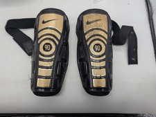 Nike Total 90 Shin pads Good Condition M Size 160cm-170cm