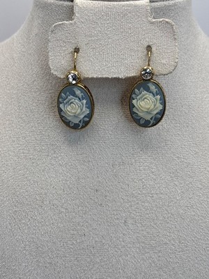 Avon Vintage Nina Ricci Blue Cameo Rose Floral Rhinestone Gold Tone Earrings