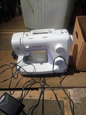 Singer Simple 3232 Sewing Machine