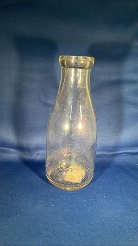 Vintage Clover Leaf Dairy 1 Quart Milk Bottle Embossed Glass Shamrock