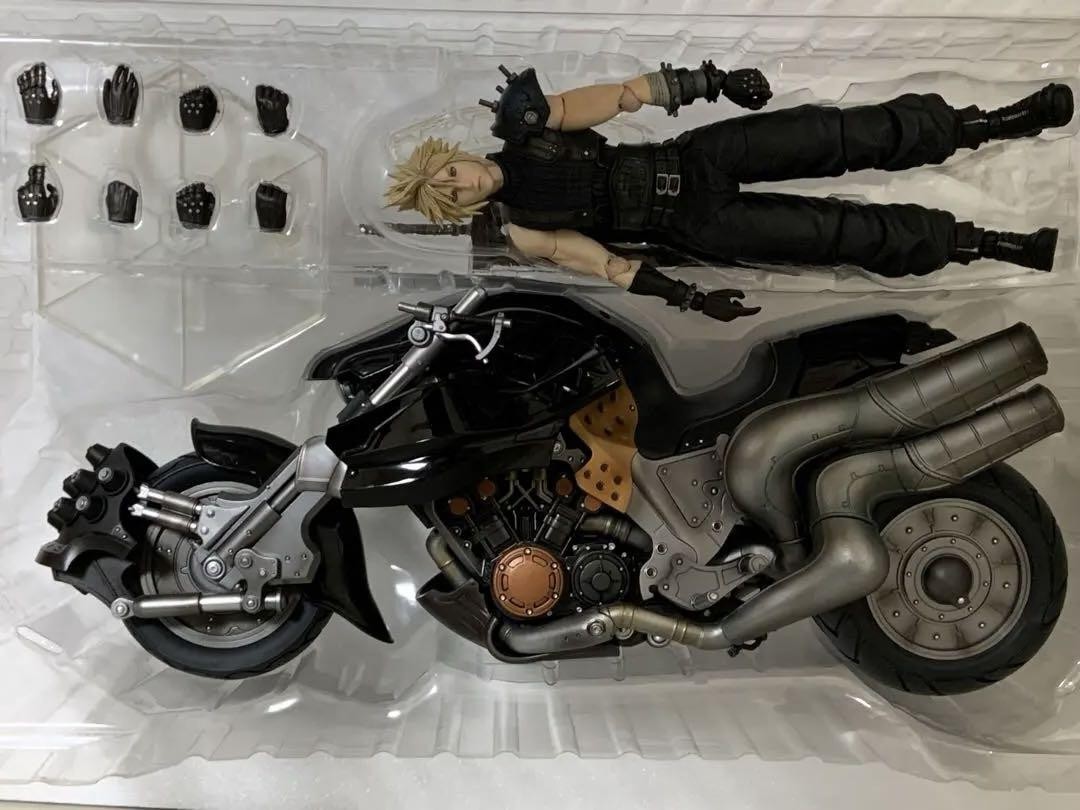 FINAL FANTASY 7 PLAY ARTS クラウド&ハーディ・デイトナ 41o8MqA3n6L._UF350,350_QL80_.jpg