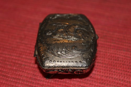 Vintage Silver Metal Lidded Trinket Box Raised Angel Floral Top Footed Small - Picture 7 of 12