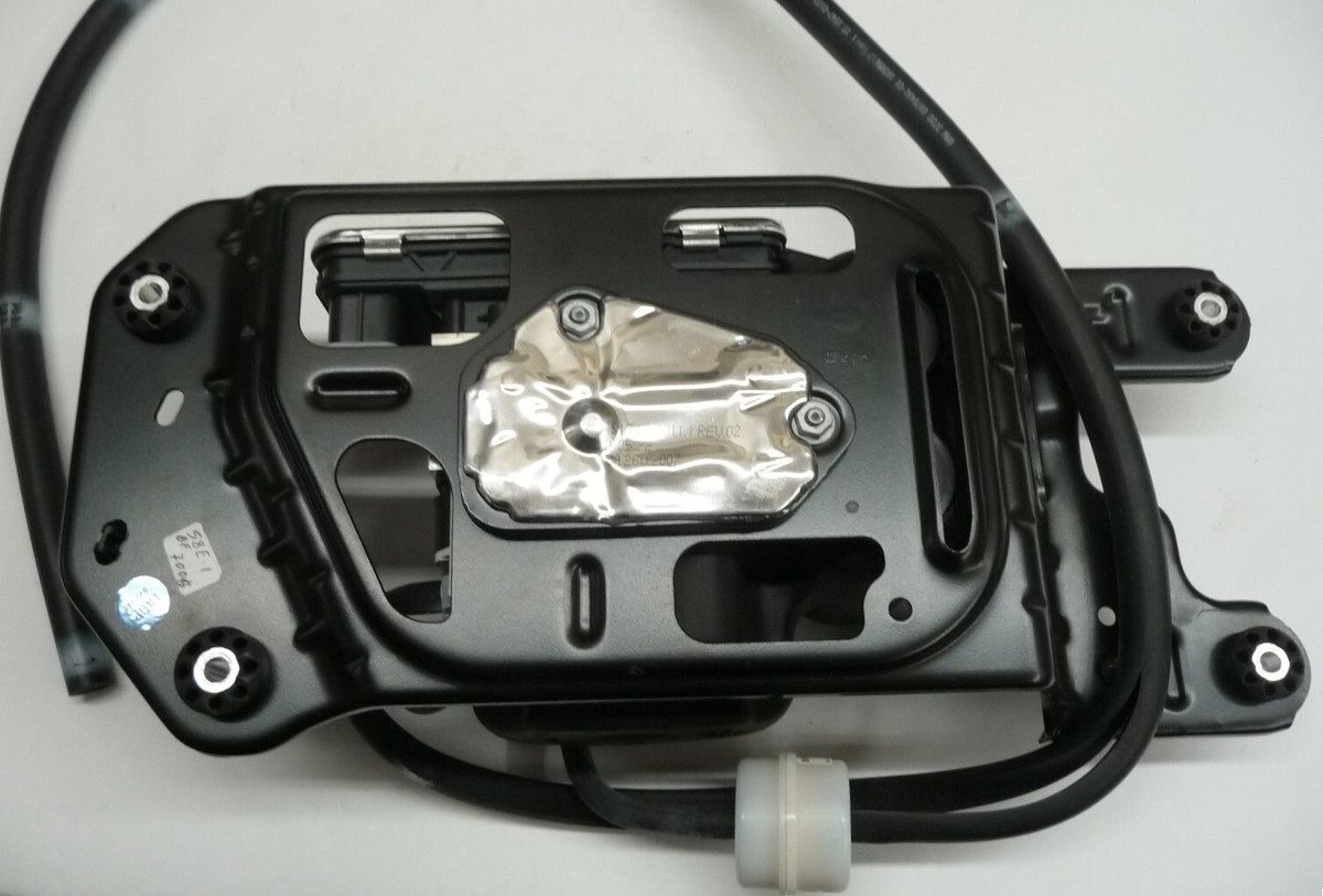 2023-2024 BMW X7 Air Suspension Compressor 37205A57843 OEM