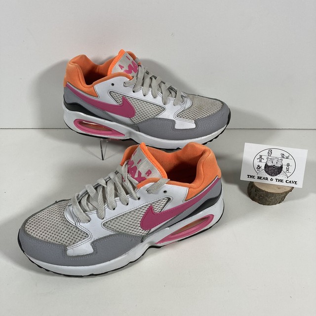 womens nike trainers size 5.5