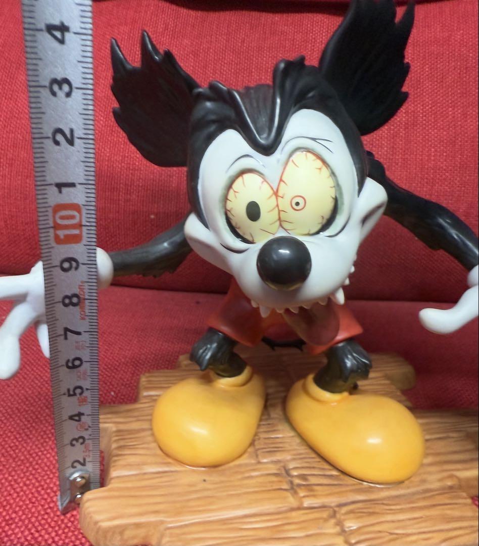 Hermann Mickey vinvage old レア　希少　1975 Lot 322 - Early Mickey Mouse Car Badge