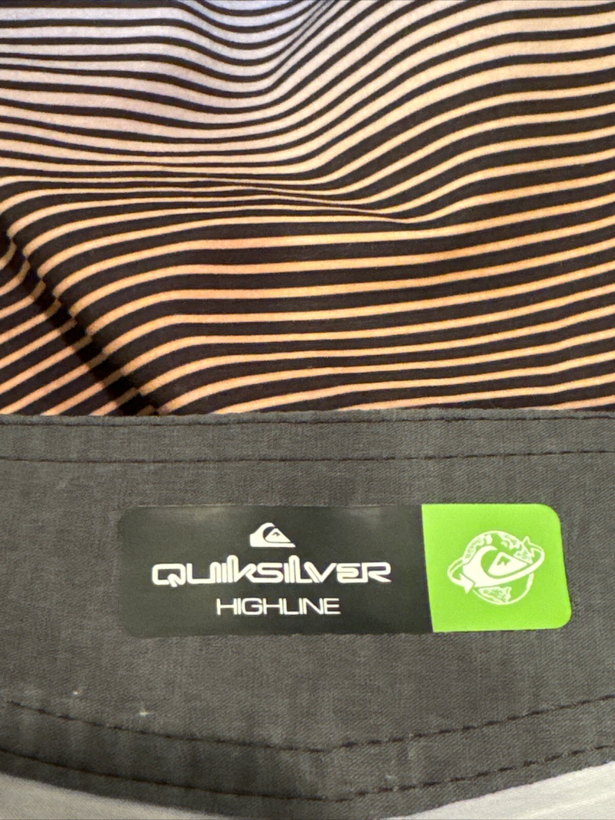 Quick Silver Board Shorts DrawString Polyester Sh… - image 4