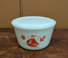 VTG McKee White Red Sailboat Anchor Refrigerator Dish 4" Round w Stacking Lid