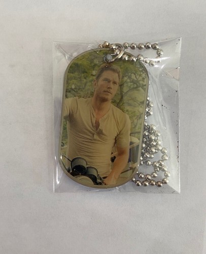 New Jurassic World Dog Tag You Pick Holofoil Variants - Picture 8 of 69