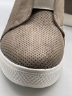 Foto 12 di 12