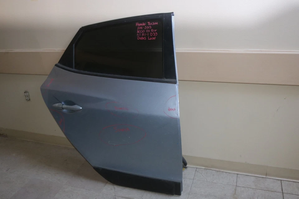 2011 2015 HYUNDAI TUCSON RIGHT SIDE REAR DOOR - Image 3 of 4