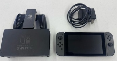 Nintendo Switch Console (HAC-001) 32 GB Grey Joy-Con Dock And 1 Game Bundle