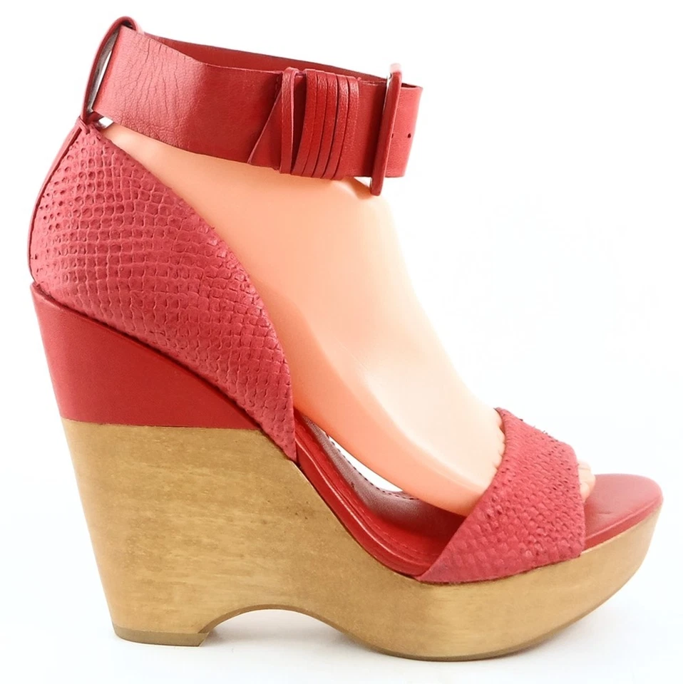 $250 FOR ALL 7 MANKIND SOMALI Red Snake Leather Designer Platform Sandals 7.5  - Imagem 2 de 4