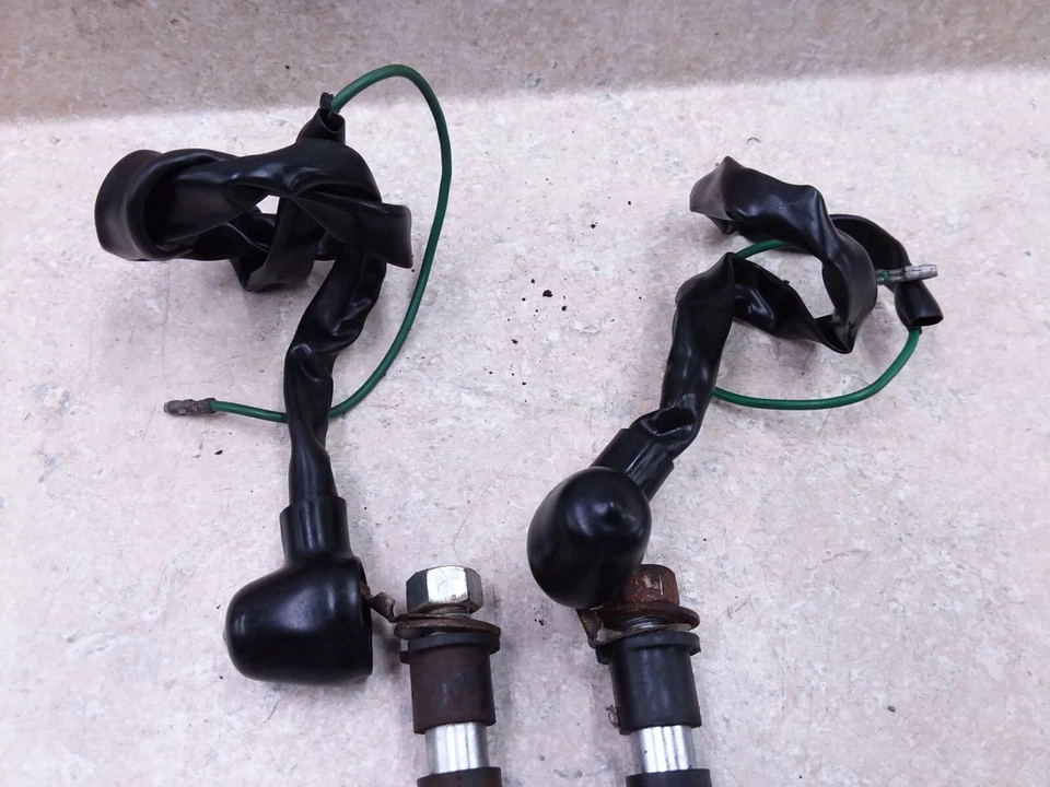 Par de postes de montaje de señal de giro trasero Honda 400 Hawk II CB CB400 CB400T 1978 ANX-C Foto 3 de 4
