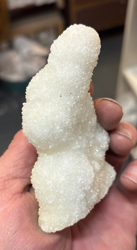 Fantástico racimo de cristal de ESTALACTITA CUARZO CALCEDONIA 186,7 gramos India - Imagen 11 de 18