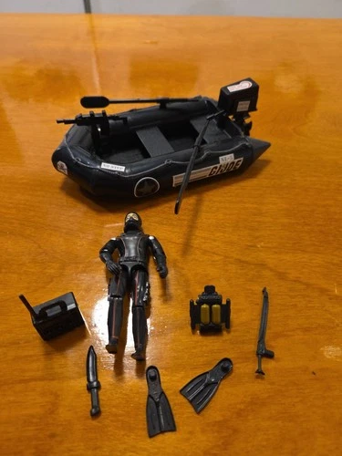 GI JOE 1997 TRU Exclusive NAVY SEAL NIGHT LANDING RAFT ~ With Accessories