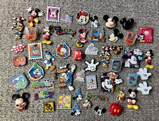 Lot of 50 Disneyland Disney Fridge Magnets Goofy Mickey Mouse Clip Photo Frame