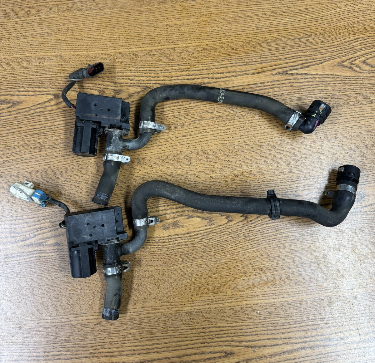 2004-2013 Maserati Quattroporte M139 Coolant Heater Water Valve & Hose Pipe OEM