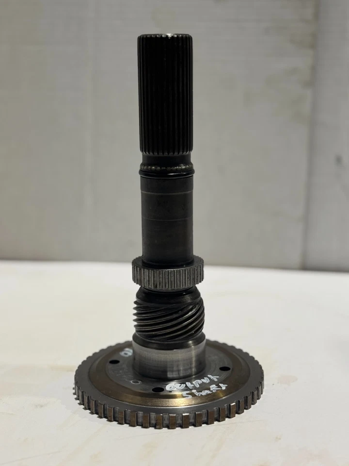 1990 GMC / CHEVY TH400 TURBO 400 AUTO TRANS OUTPUT SHAFT RWD C PICKUP - Image 2 of 4