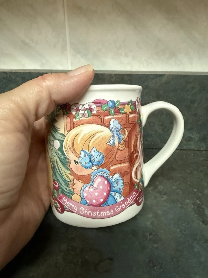 Taza Navidad Precious Moments “Feliz Navidad Abuela” Foto 2 de 4