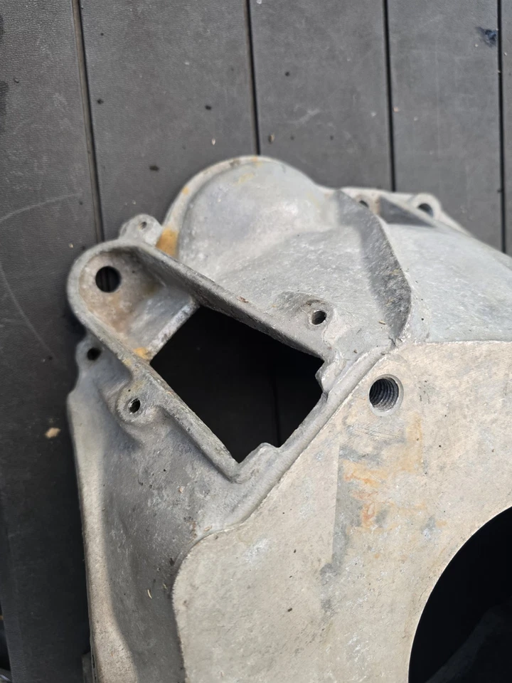 BOP Bellhousing 1249599 442 Cutlass GTO Firebird Buick Oldsmobile Pontiac Muncie Foto 3 de 4