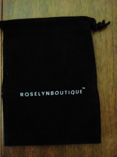 Natural Jade Face Roller Magical Anti-Aging Skin-Care Tool - Roselyn Boutique - Picture 2 of 5