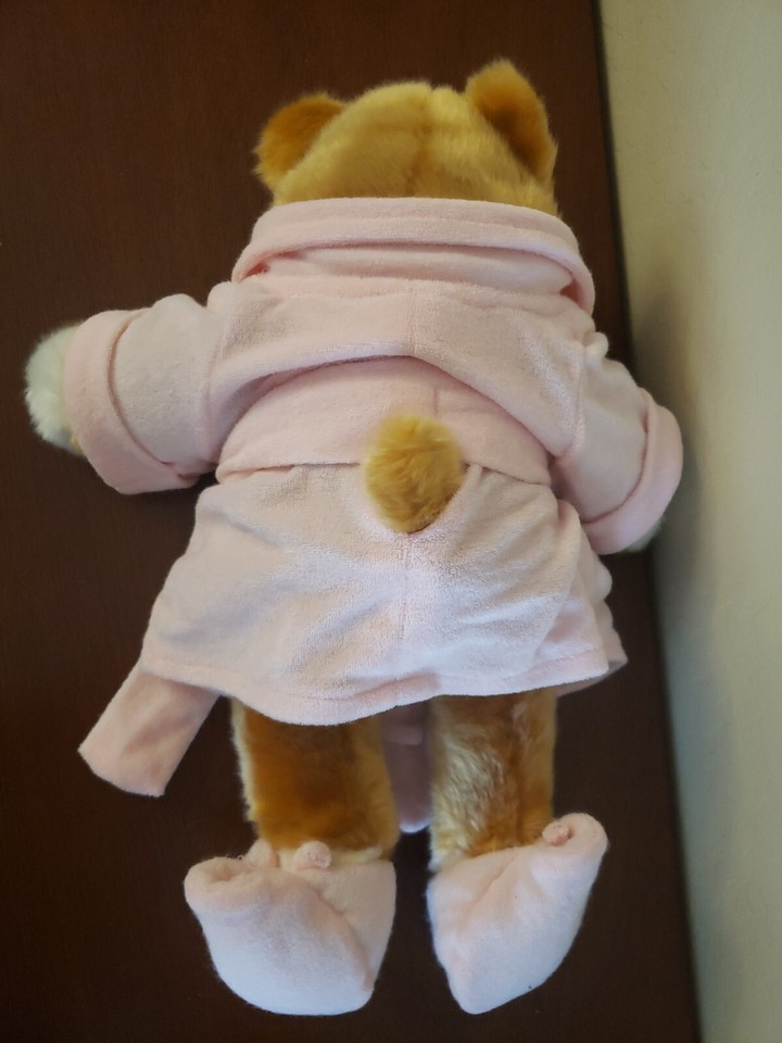 Adoreable Animaland KITTY CAT W/ PINK ROBE 16