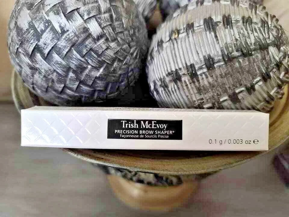 Modelador de sobrancelhas Trish McEvoy Precision "Natural" novo na caixa!! - Imagem 2 de 2