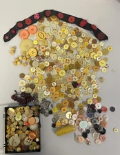 Vintage Buttons Black Yellow Orange Tan Peach  Plastic Assorted 4,2 Hole Shank