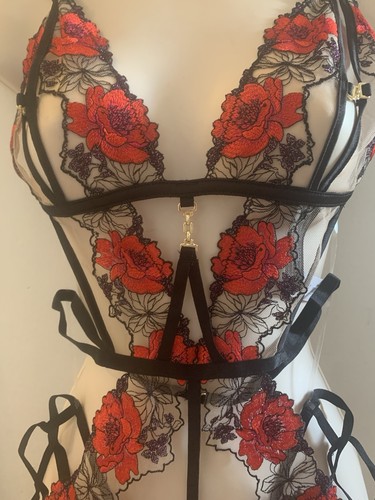 Ann Summers Caged Rose Crotchless Body Black/Red M RRP 38 - Picture 9 of 11