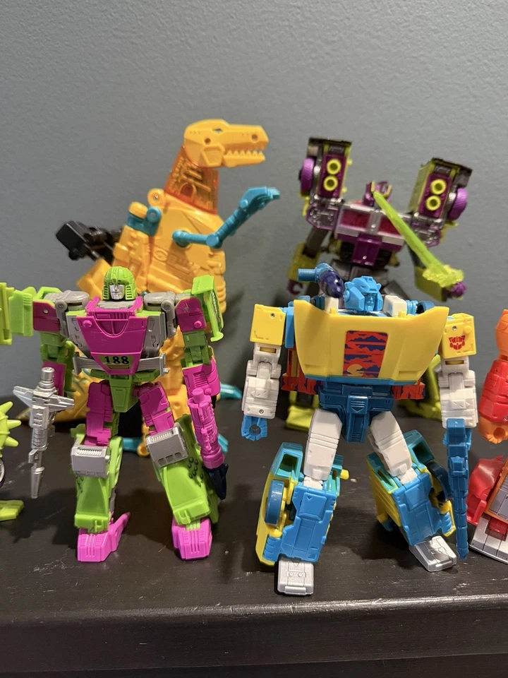 Transformers Legacy Evolution G2 Universe 6 figure lot - Image 2 of 4