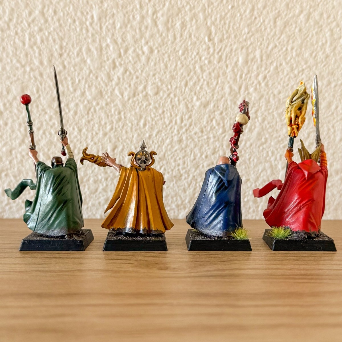 Warhammer Cities of Sigmar - Painted Collegiate Arcane Wizards
