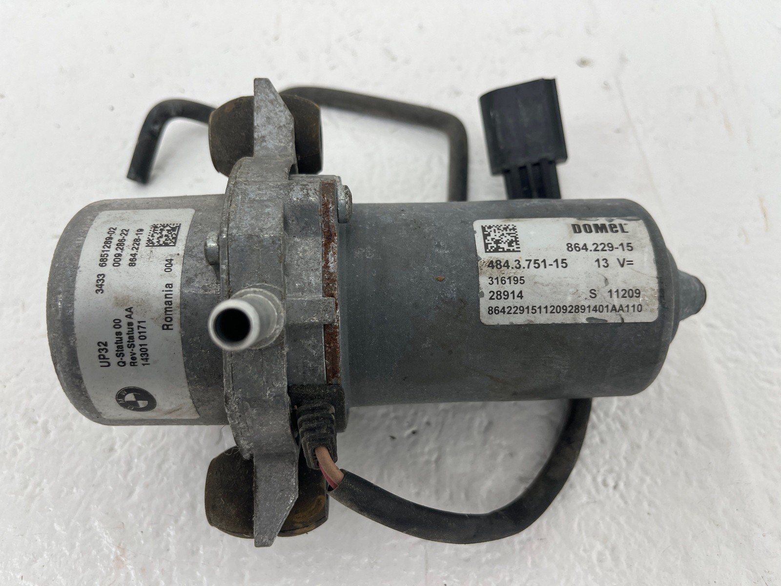 BMW i8 2014-2020 Brake booster with tandem pump