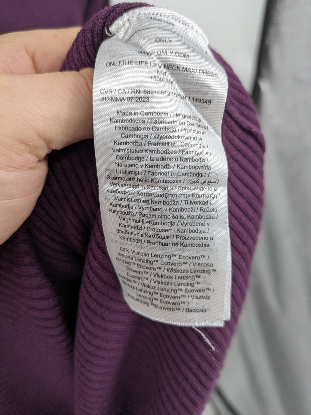 ONLY Damen Maxikleid Strickkleid Gr XL Lila Langarm V-Ausschnitt Gerippt image 9