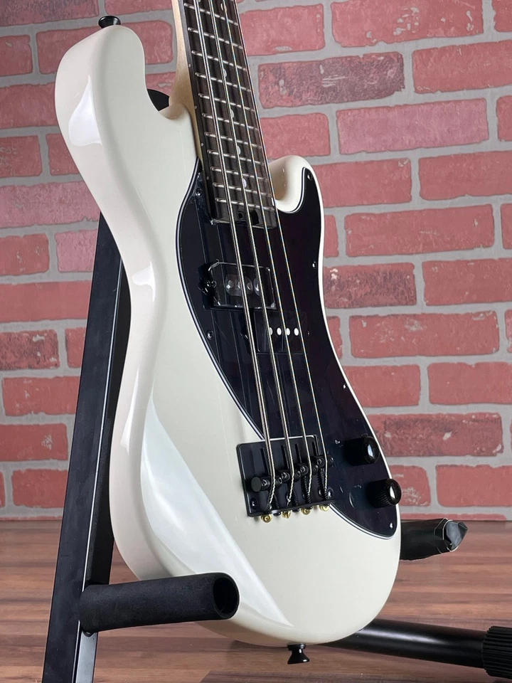 Kala Solid Body 4-String Sweet Cream Fretted U-Bass - Image 4 of 4