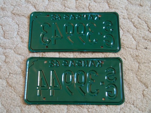 ANTIQUE CONSECUTIVE PAIR OF 1962 KANSAS LICENSE TAGS/PLATES - #39943 & 39944 - Picture 2 of 2