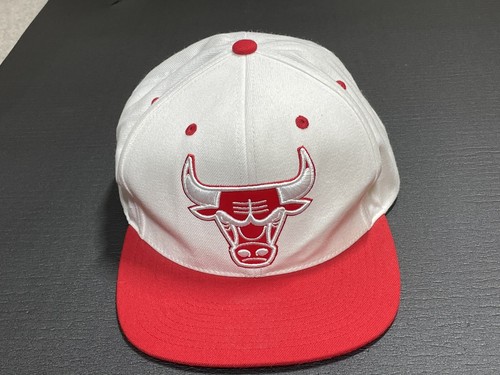 Chicago Bulls Hat Mitchell & Ness Mens NBA Snapback Cap Michael Jordan - Picture 2 of 12