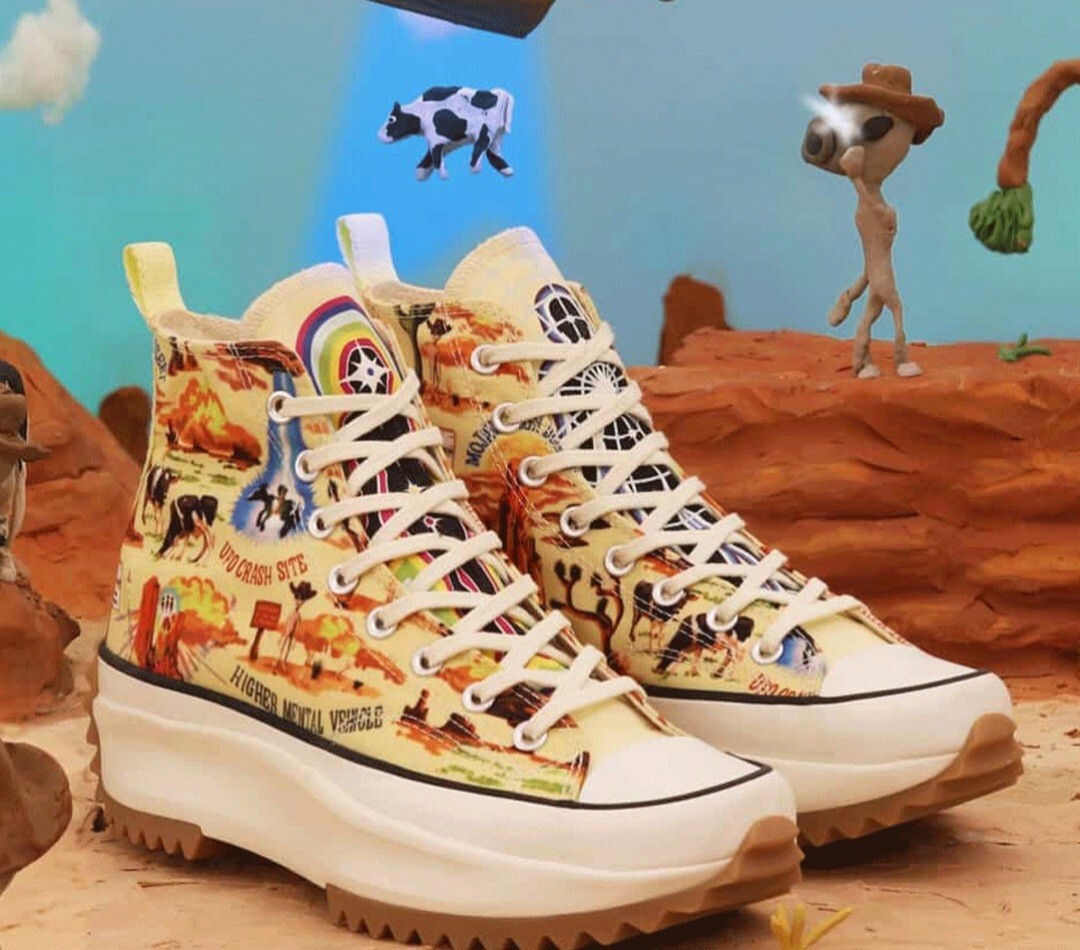 靴 RUN STAR HIKE HI CUT converse Run Star Hike Canvas Platform Unisex High Top Shoe. Converse.com