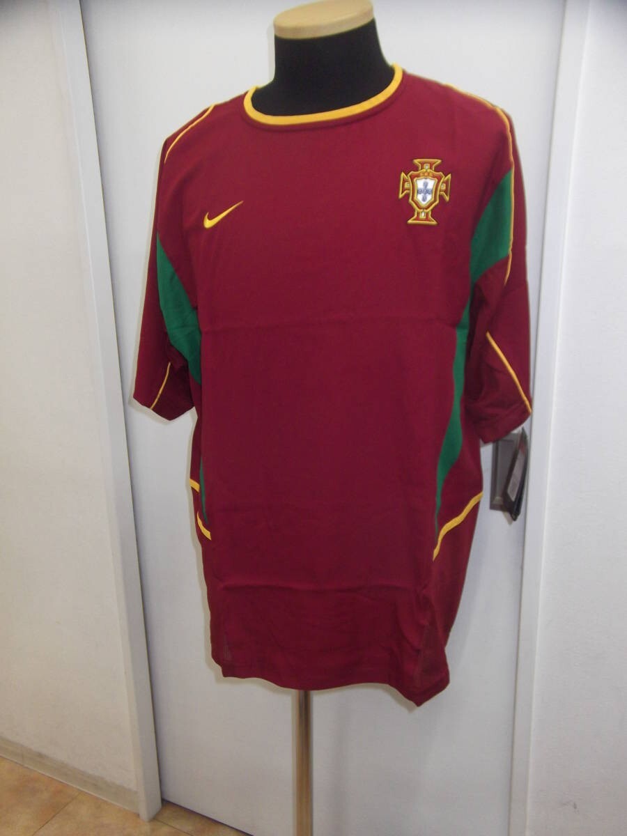 MINT Large PORTUGAL NATIONAL TEAM 2002 Nike Shirt Jersey 2000's