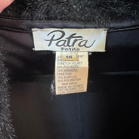 Vintage 90s Velvet Wrap Blouse Women's Size 14 Petite Black Patra Faux Fur - Image 4 of 4