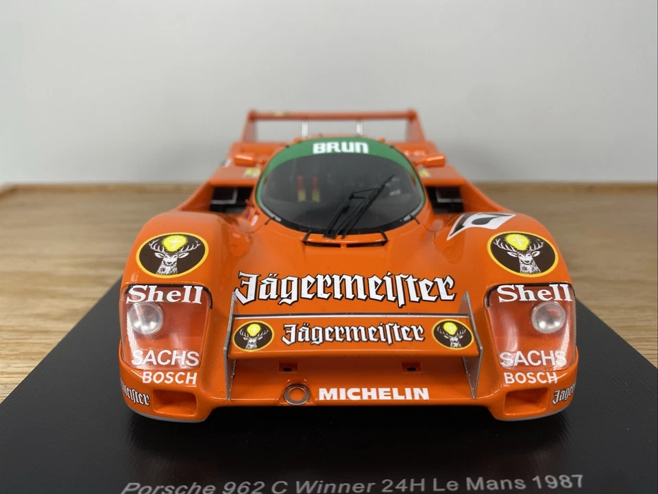 1/18 Spark 1986 Jagermeister Porsche 962 Boutsen Jelinski Spa Win 18S090 ! - Image 2 of 4