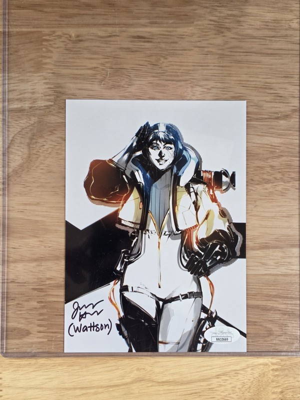 Justine Huxley Signed 5x7 Photo Apex Legends Wattson JSA COA Autograph
