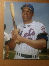 Autograph Willie Mays 8x10 color photo w/coa