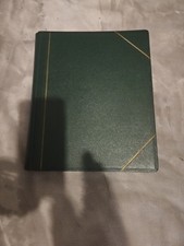 ALBUM DE TIMBRES VERT VIDE 32 PAGES NOIRES 9 Bandes