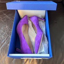 shoes Stuart Weitzman, new with a box, size 4, purple colour, suede, never worn 